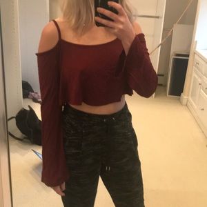 Tobi Cutout Shoulder Longsleeve Top